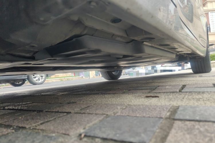 Used Toyota Avalon 2023 2.5L Luxury Edition Chassis Front Left