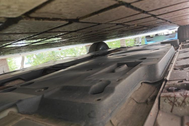 Used Toyota Avalon 2023 2.0L Premium Edition Chassis Front Right