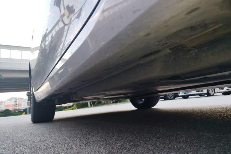 Used Toyota Avalon 2023 2.5L Luxury Edition Chassis Front Right