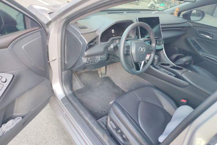Used Toyota Avalon 2023 2.5L Luxury Edition Driver Seat