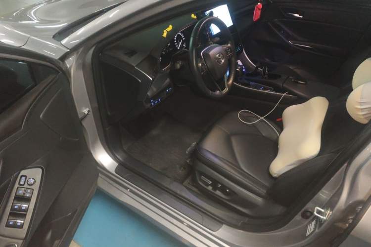 Used Toyota Avalon 2023 2.0L Luxury Edition Driver Seat