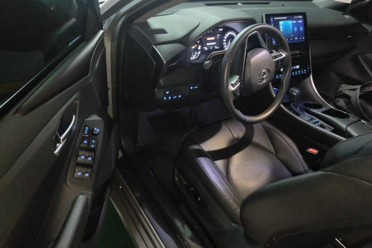 Used Toyota Avalon 2023 2.5L Luxury Edition Driver Seat