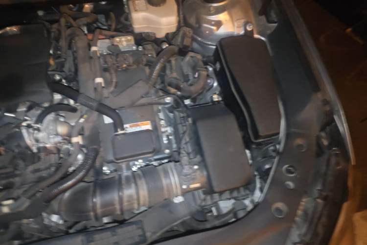 Used Toyota Avalon 2023 Dual-Motor 2.5L XLE Prestige Edition Engine Bay Left