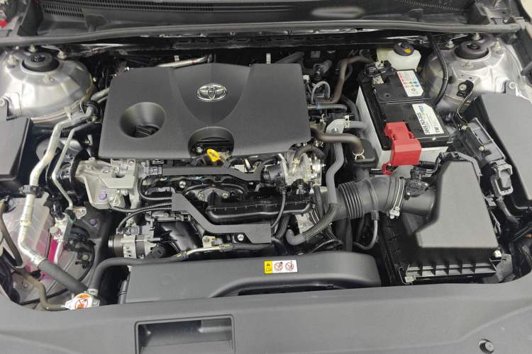 Used Toyota Avalon 2023 2.0L Premium Edition Engine Bay