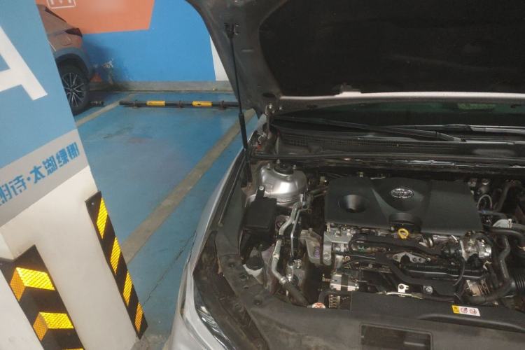 Used Toyota Avalon 2023 2.0L Luxury Edition Engine Bay Right