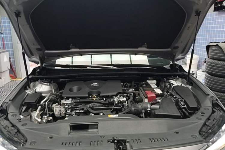 Used Toyota Avalon 2023 2.0L Premium Edition Engine Bay