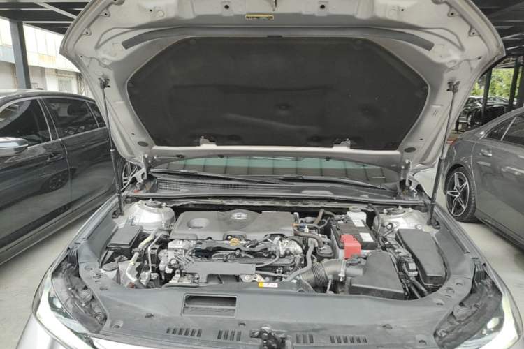 Used Toyota Avalon 2023 2.5L Luxury Edition Engine Bay