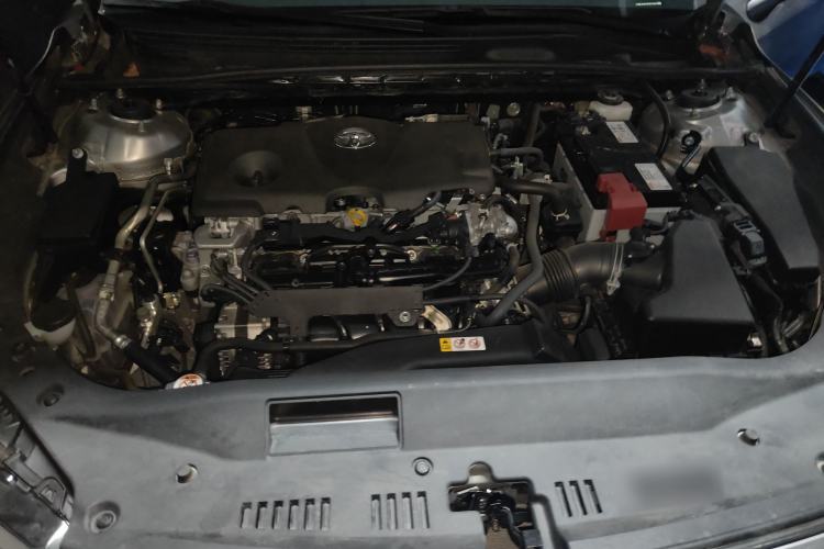 Used Toyota Avalon 2023 2.5L Luxury Edition Engine Bay