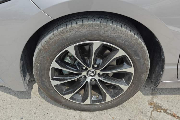 Used Toyota Avalon 2023 2.5L Luxury Edition Exterior 4