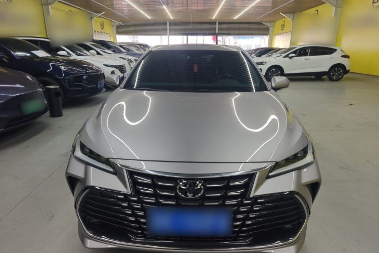 Used Toyota Avalon 2023 2.0L Premium Edition Front