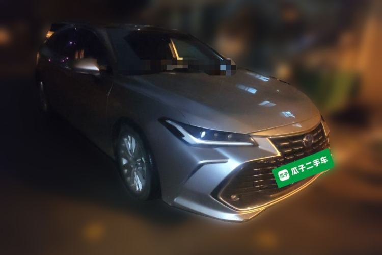 Used Toyota Avalon 2023 Dual-Motor 2.5L XLE Prestige Edition Front Right 45 Deg