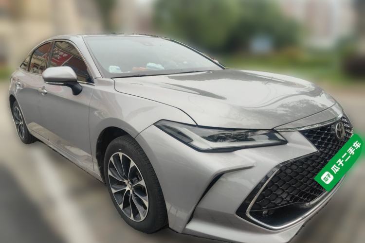 Used Toyota Avalon 2023 2.5L Luxury Edition Front Right 45 Deg