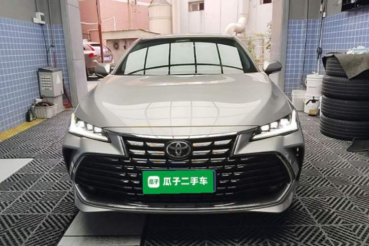 Used Toyota Avalon 2023 2.0L Premium Edition Front