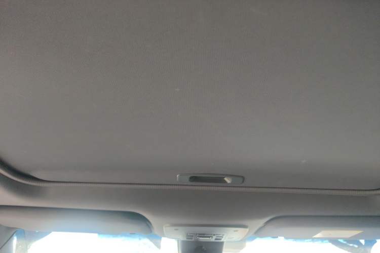 Used Toyota Avalon 2023 2.5L Luxury Edition Headliner