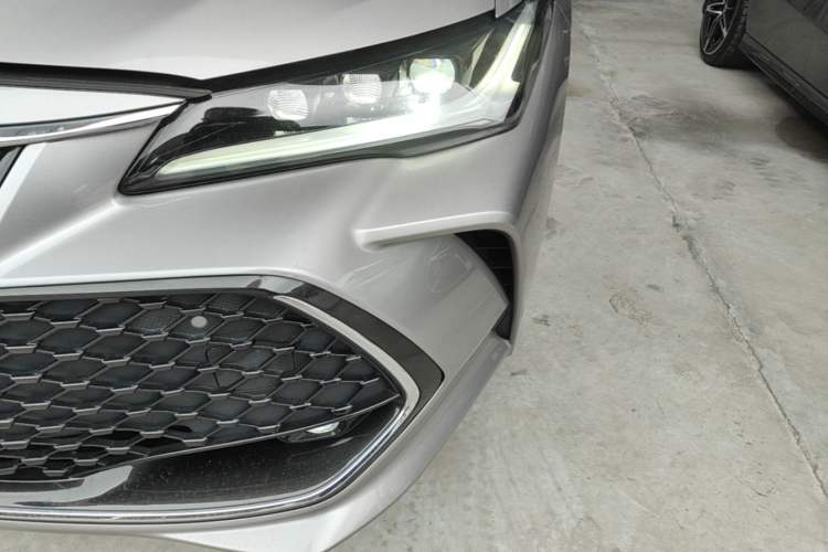 Used Toyota Avalon 2023 2.5L Luxury Edition Left Front Headlight
