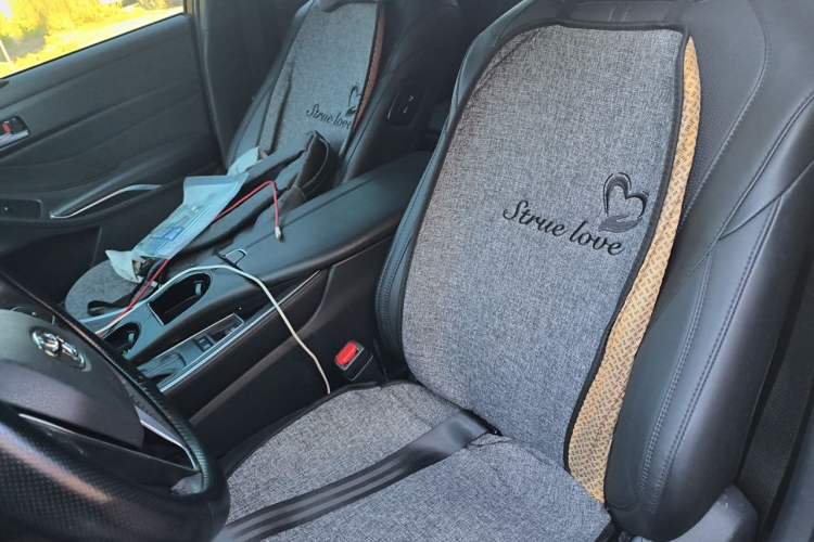 Used Toyota Avalon 2023 2.0L XLE Deluxe Edition Left Front Seat