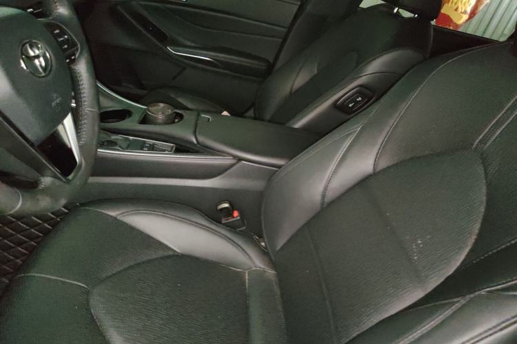 Used Toyota Avalon 2023 2.0L Luxury Edition Left Front Seat