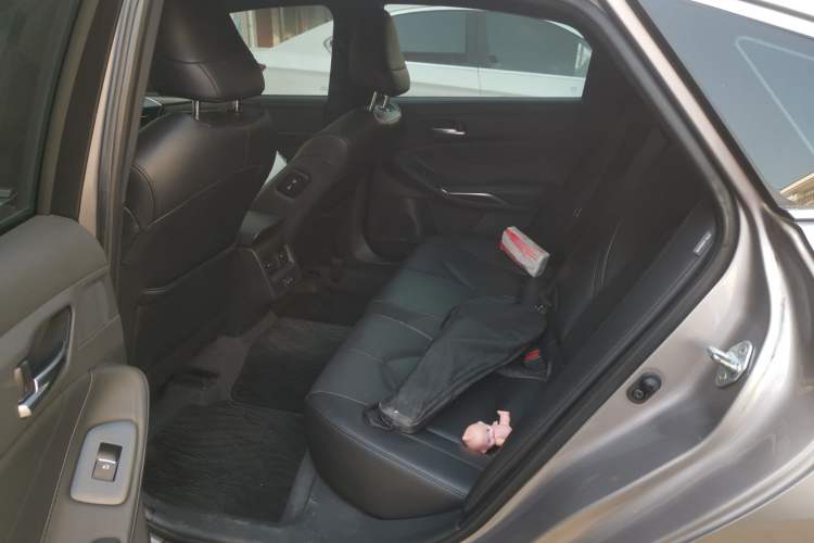 Used Toyota Avalon 2023 2.0L Premium Edition Left Rear Seat