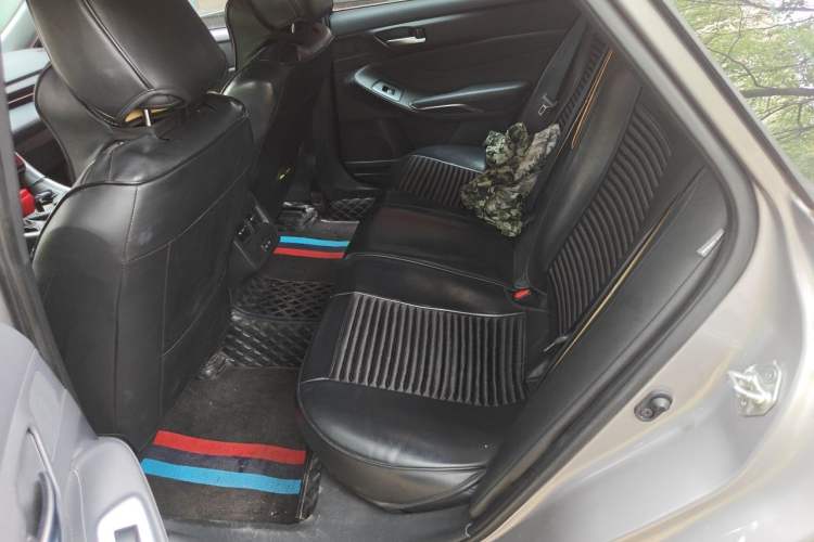 Used Toyota Avalon 2023 2.0L Premium Edition Left Rear Seat