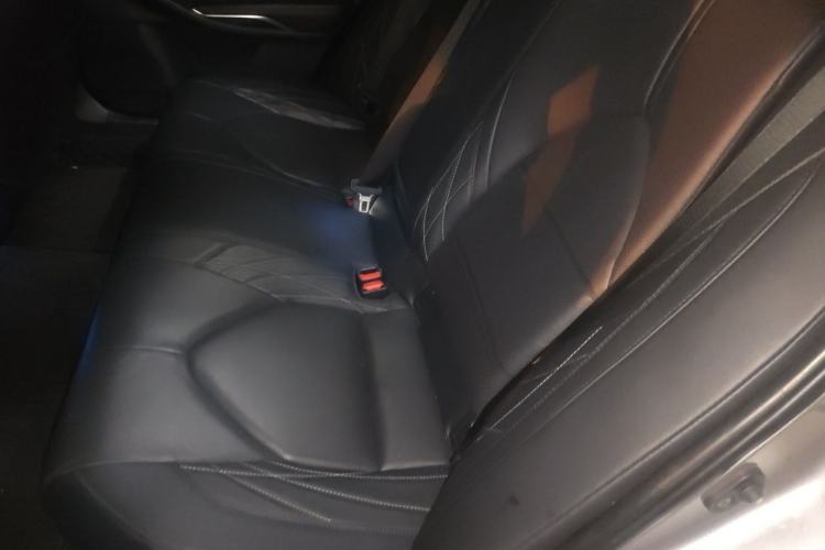 Used Toyota Avalon 2023 Dual-Motor 2.5L XLE Prestige Edition Left Rear Seat