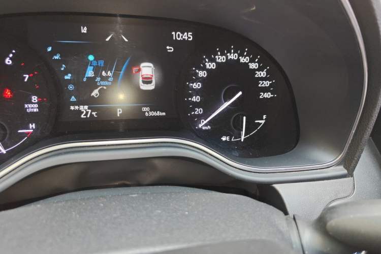 Used Toyota Avalon 2023 2.0L Premium Edition Odometer Close Up