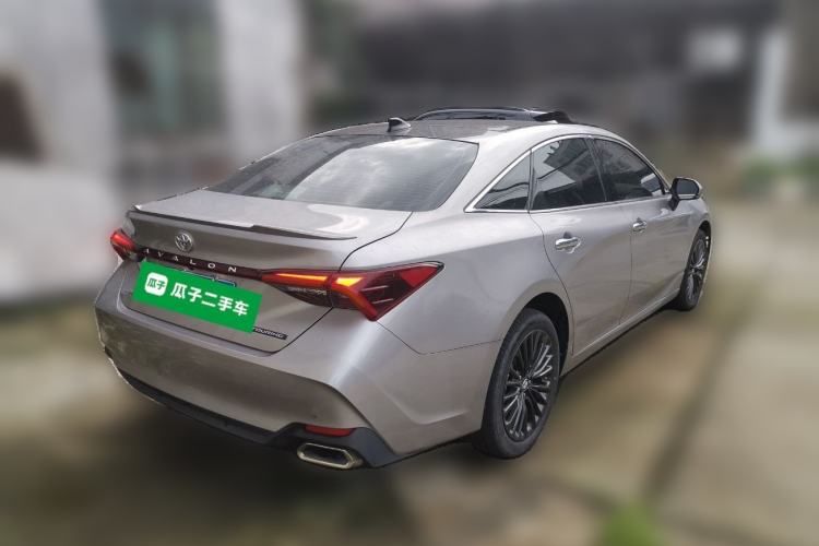 Used Toyota Avalon 2023 2.5L Touring Premium Edition Rear Right 45 Deg