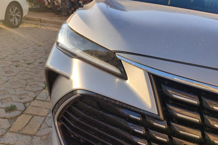 Used Toyota Avalon 2023 2.0L Luxury Edition Right Front Headlight