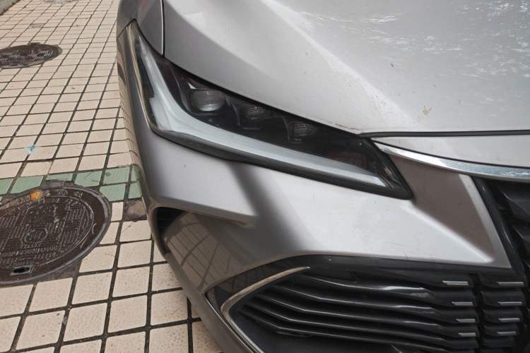 Used Toyota Avalon 2023 2.0L Premium Edition Right Front Headlight