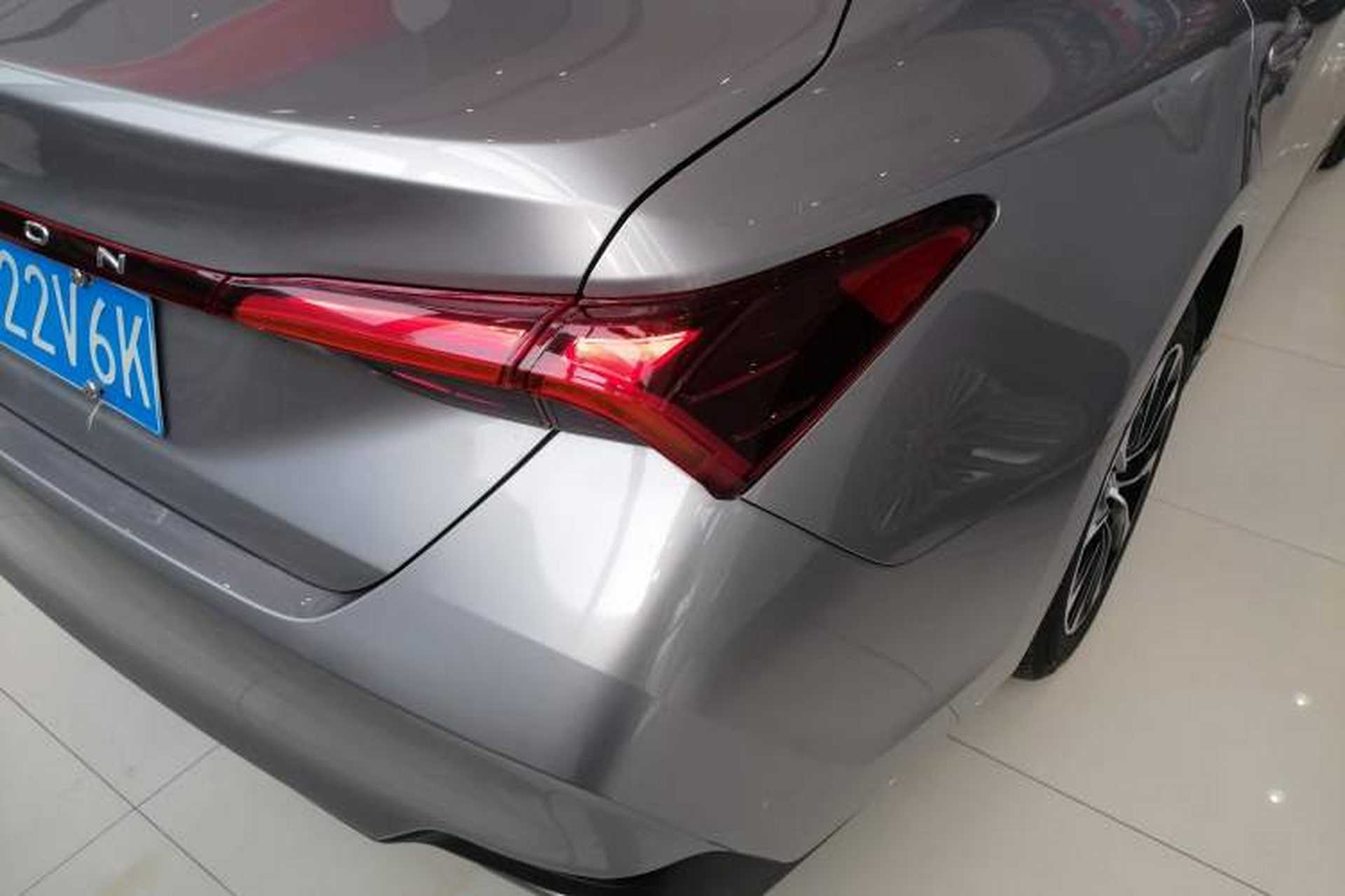 Used Toyota Avalon 2023 2.0L Premium Edition Right Rear Taillight