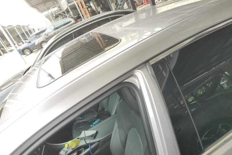 Used Toyota Avalon 2023 2.5L Luxury Edition Roof