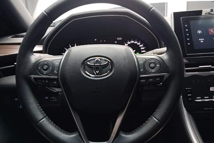 Used Toyota Avalon 2023 2.0L Premium Edition Steering Wheel
