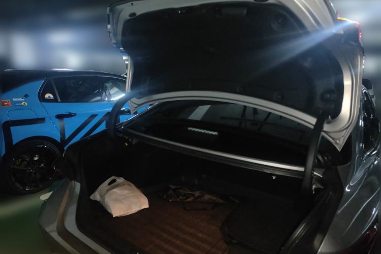 Used Toyota Avalon 2023 2.5L Luxury Edition Trunk