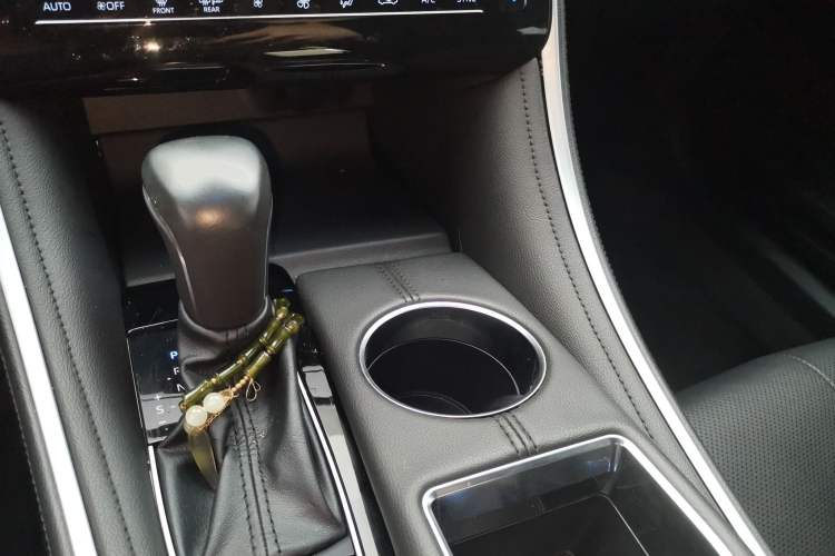 Used Toyota Avalon 2023 2.5L Touring Premium Edition Vehicle Key