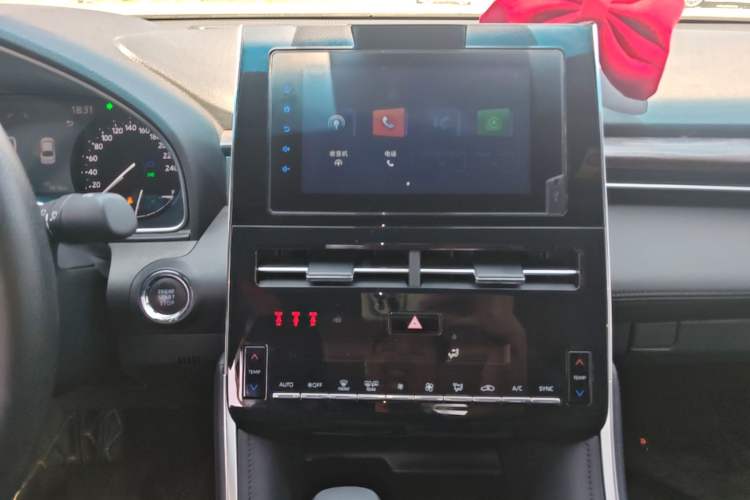 Used Toyota Avalon 2023 2.0L Progressive Edition Audio And AC Panel