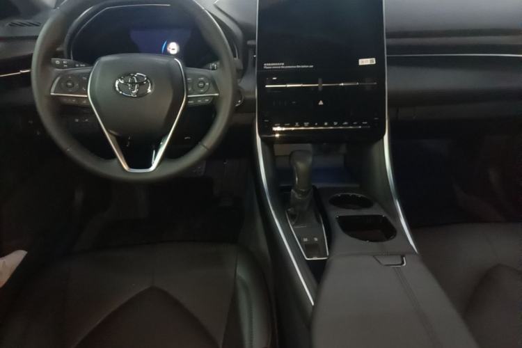 Used Toyota Avalon 2023 2.0L Luxury Edition Center Console