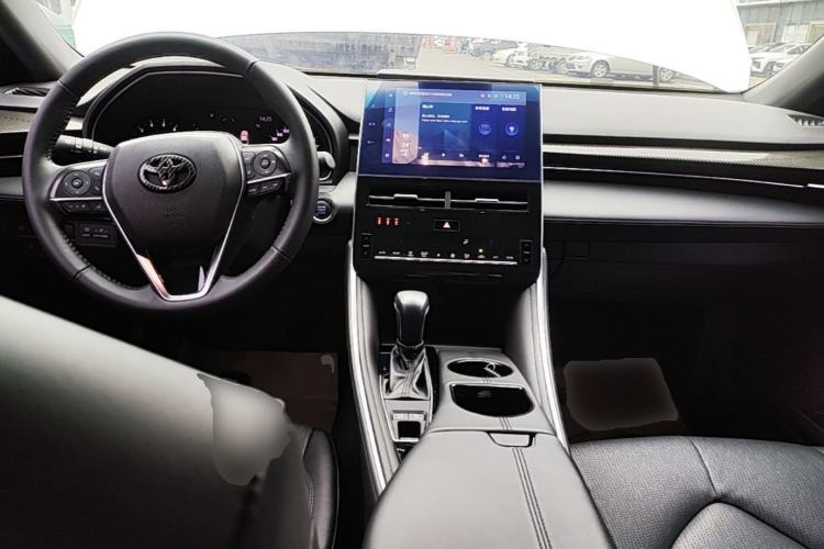 Used Toyota Avalon 2023 2.0L Luxury Edition Center Console