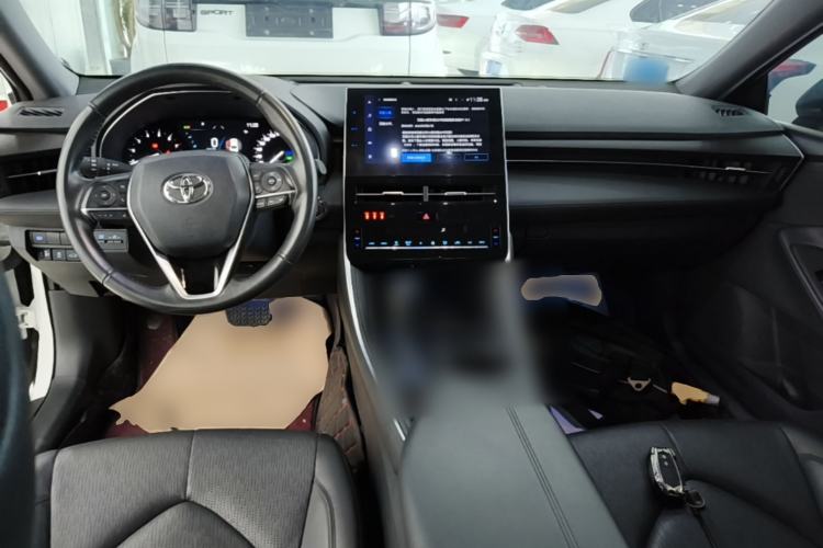 Used Toyota Avalon 2023 2.5L Luxury Edition Center Console