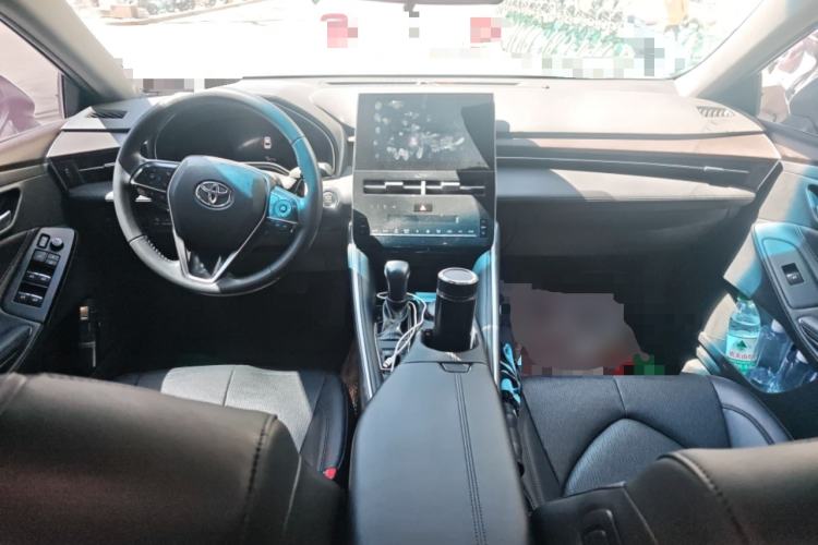 Used Toyota Avalon 2023 2.0L Luxury Edition Center Console