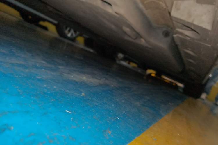 Used Toyota Avalon 2023 2.0L Luxury Edition Chassis Front Left