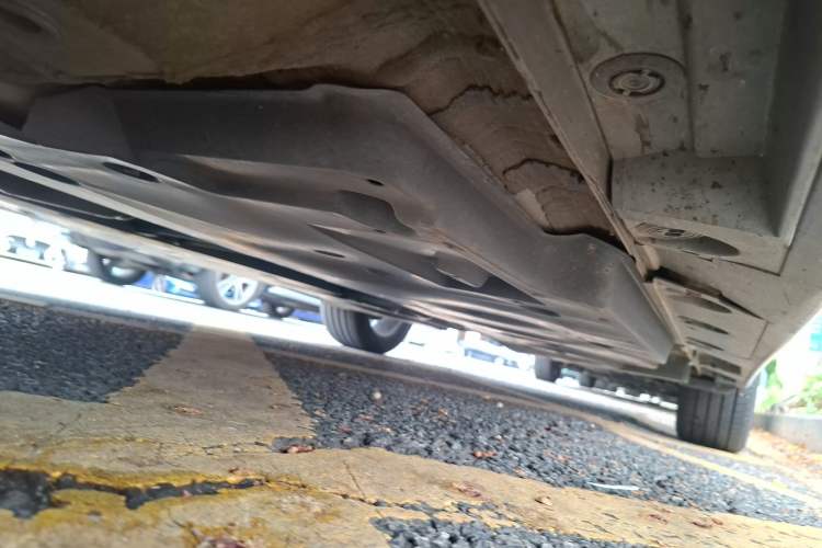 Used Toyota Avalon 2023 2.5L Luxury Edition Chassis Front Left