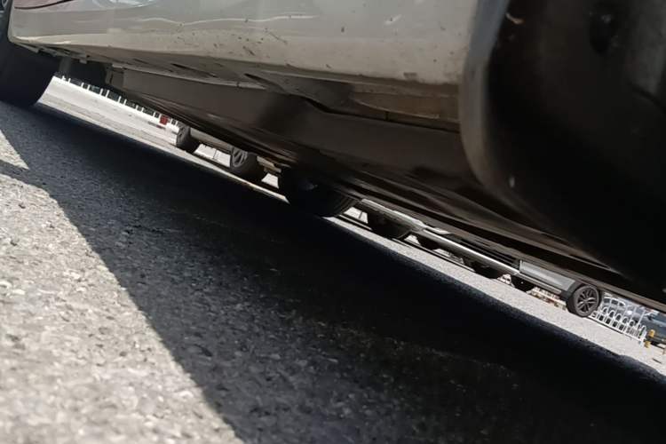 Used Toyota Avalon 2023 Dual-Engine 2.5L Luxury Edition Chassis Front Right