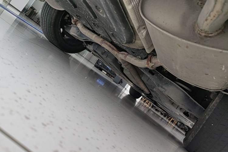 Used Toyota Avalon 2023 2.5L Luxury Edition Chassis Rear Right