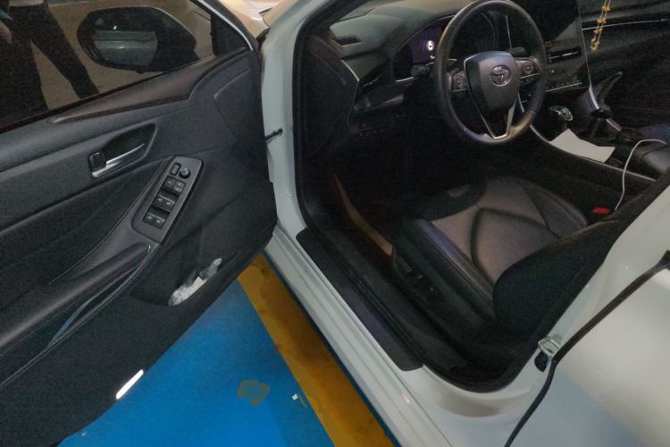 Used Toyota Avalon 2023 2.0L Luxury Edition Driver Seat