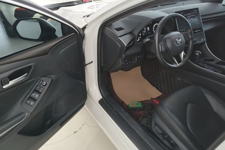 Used Toyota Avalon 2023 2.5L Luxury Edition Driver Seat