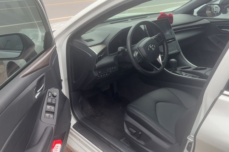 Used Toyota Avalon 2023 2.0L Progressive Edition Driver Seat