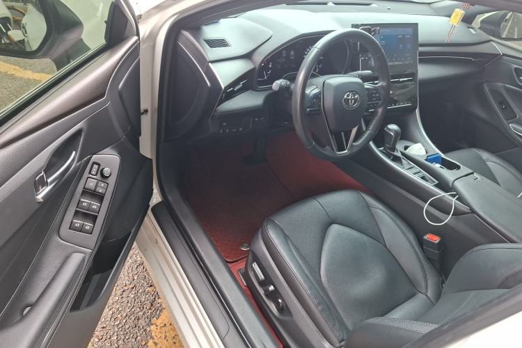 Used Toyota Avalon 2023 2.5L Luxury Edition Driver Seat