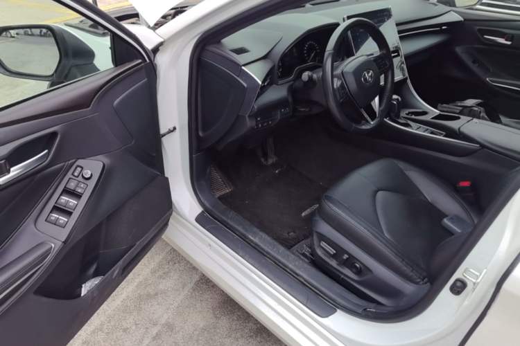 Used Toyota Avalon 2023 2.0L Luxury Edition Driver Seat
