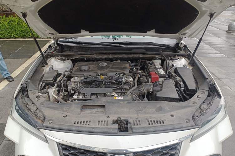 Used Toyota Avalon 2023 2.5L Luxury Edition Engine Bay