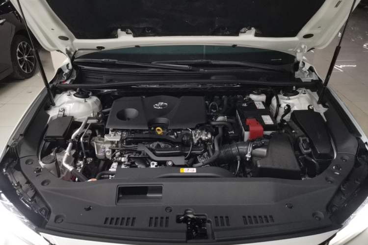 Used Toyota Avalon 2023 2.0L Premium Edition Engine Bay