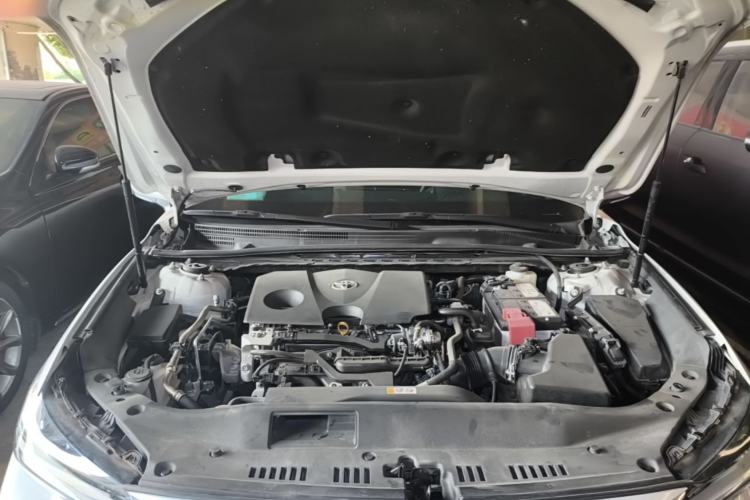 Used Toyota Avalon 2023 2.0L Progressive Edition Engine Bay